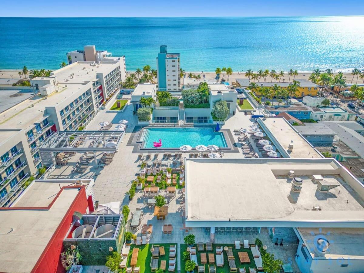 Amazing Pool - Hot Tub - Gym - Hollywood Beach Villa Exterior photo